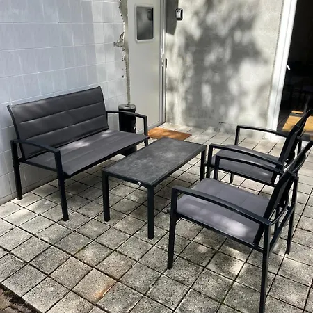 Zuffenhausen Monteuerunterkunft Lägenhet